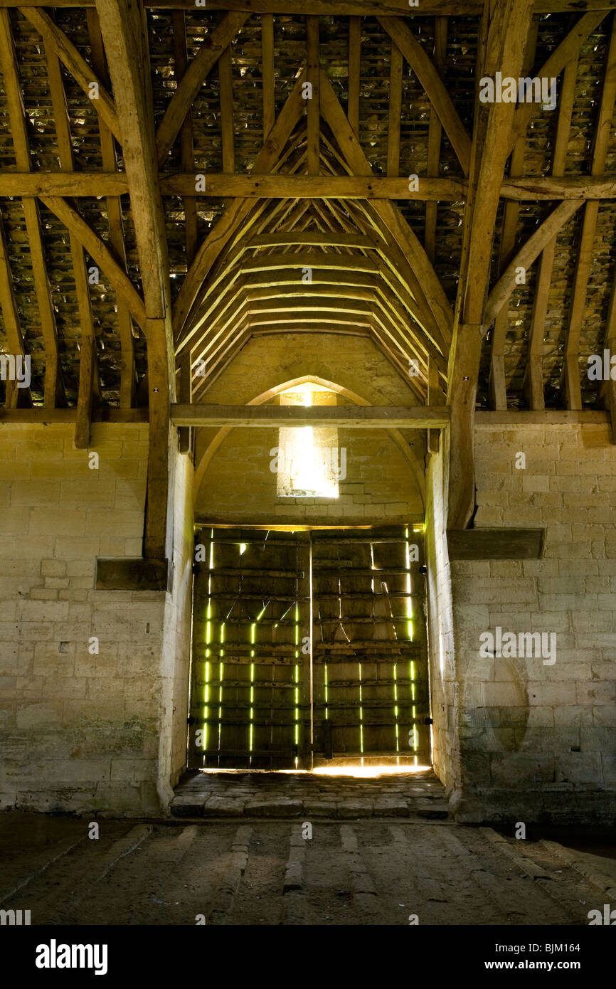 Tithe Barn at Barton Farm Country Park in Bradford on Avon Stock Photo Alamy
