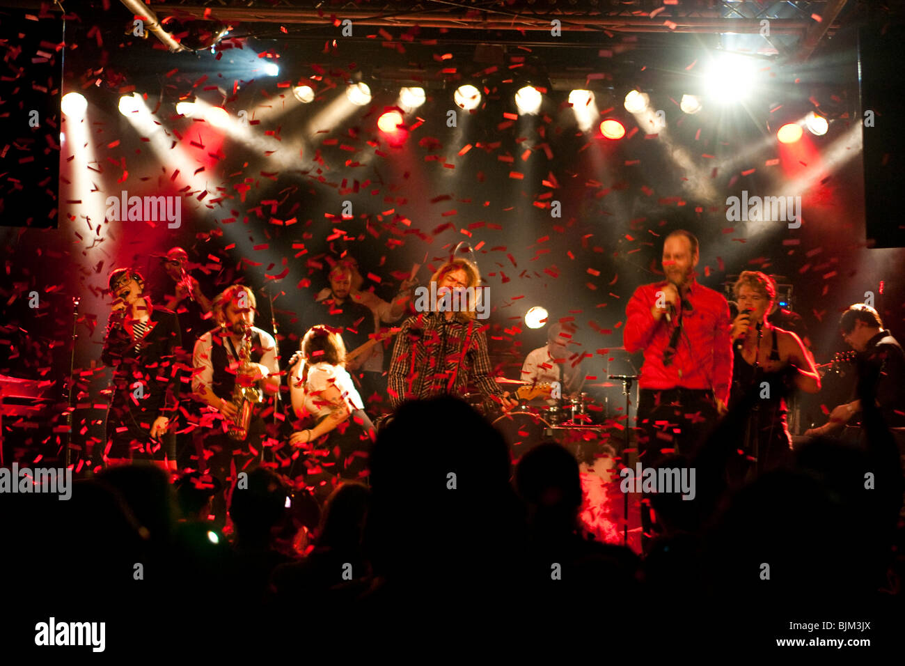 The Swedish indie-pop band I'm from Barcelona live in the Schueuer