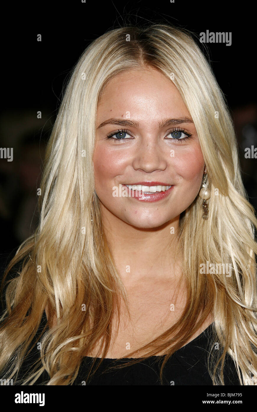 STEPHANIE MCINTOSH NATIONAL TELEVISION AWARDS 2007 THE ROYAL ALBERT HALL LONDON ENGLAND 31 October 2007 Stock Photo