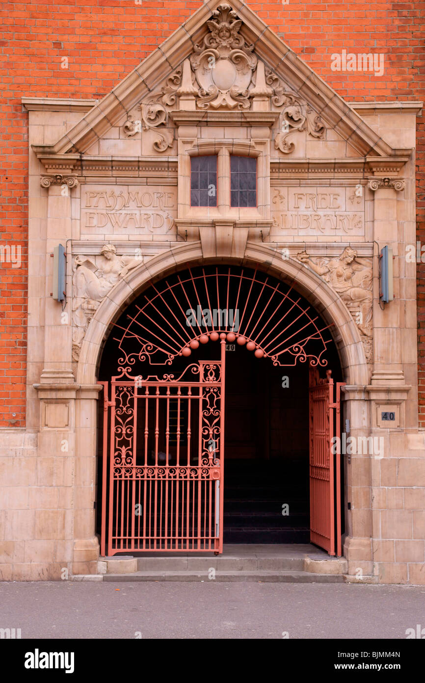 Ornate Gate and entrance to Victorian Free Library Stock Photo Alamy