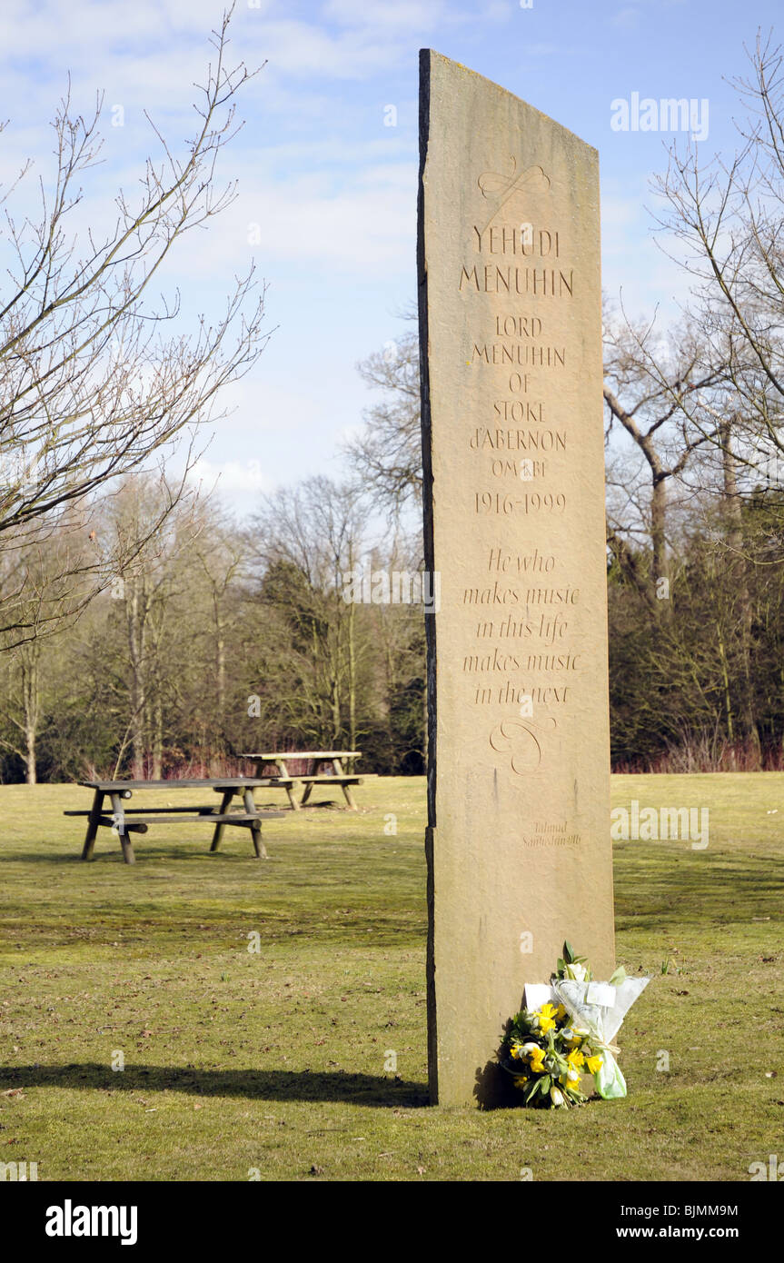 The grave of Yehudi Menuhin, in the grounds of the Yehudi Menuhin School in Surrey, UK Stock Photo