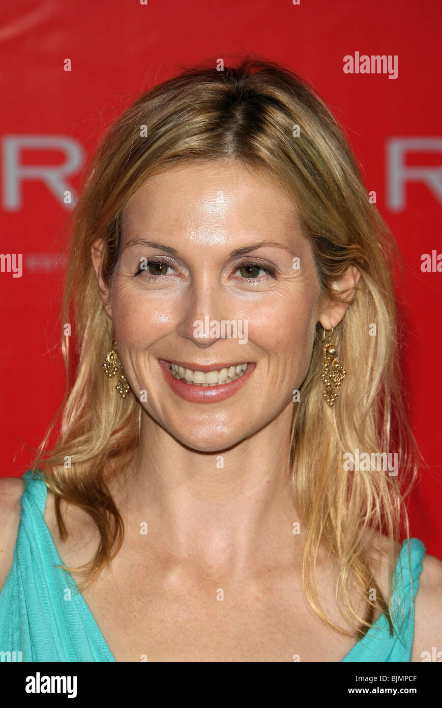 KELLY RUTHERFORD GERRARD JEWELRY STORE OPENING IN BEVERLY HILLS TWO