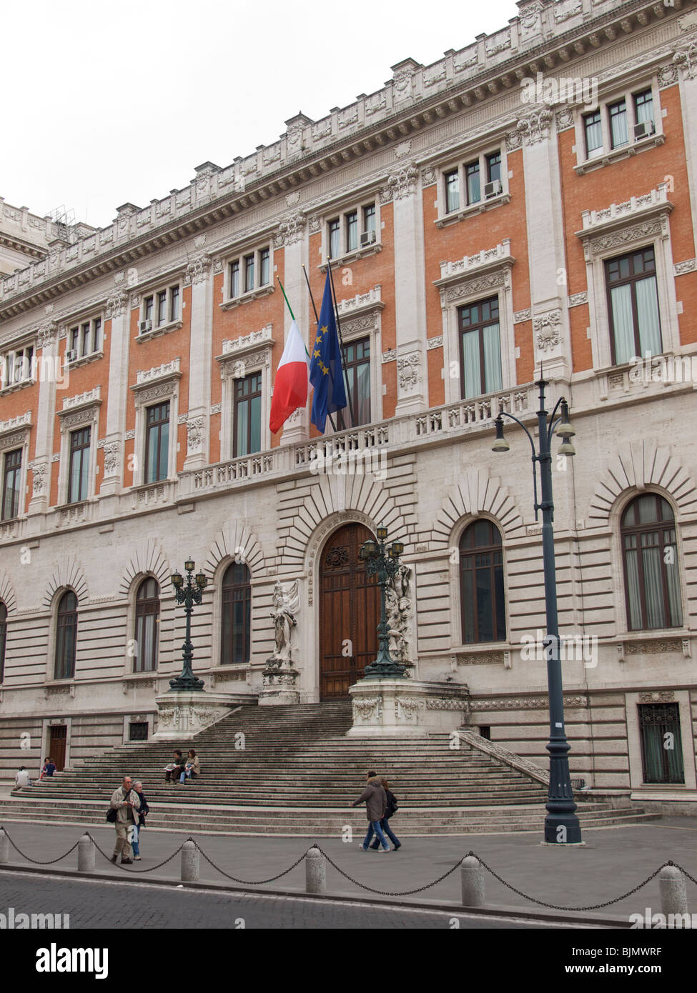 Italian parliament building hi-res stock photography and images - Alamy