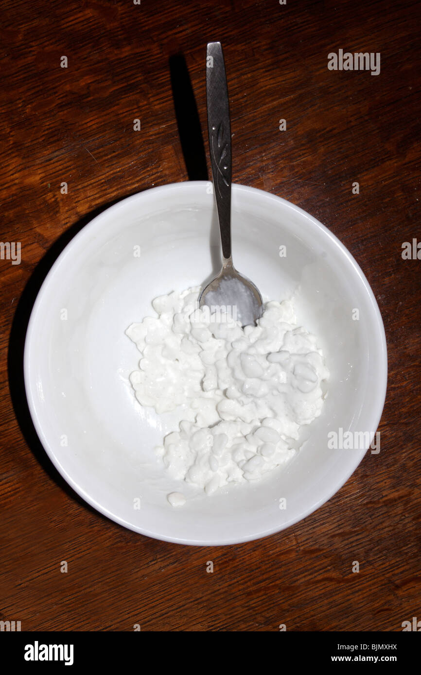 Bowl With Approximately 1 2 Cup Of 4 Milkfat Cottage Cheese With