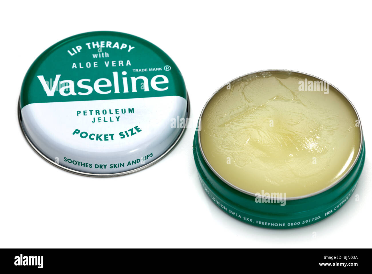 Pocket sized tin of vaseline aloe vera lip therapy Stock Photo