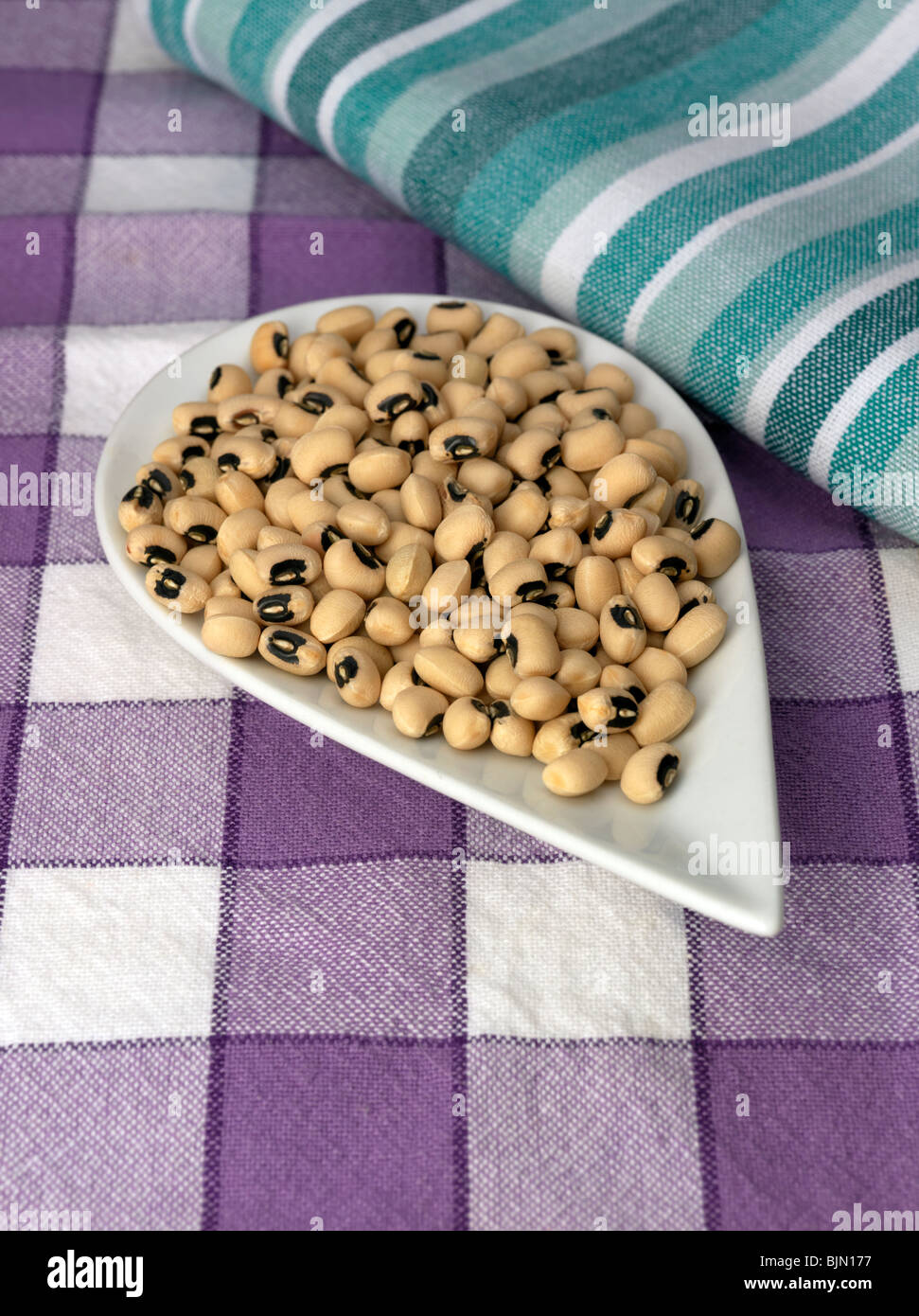 Dried Black eyed peas Stock Photo Alamy