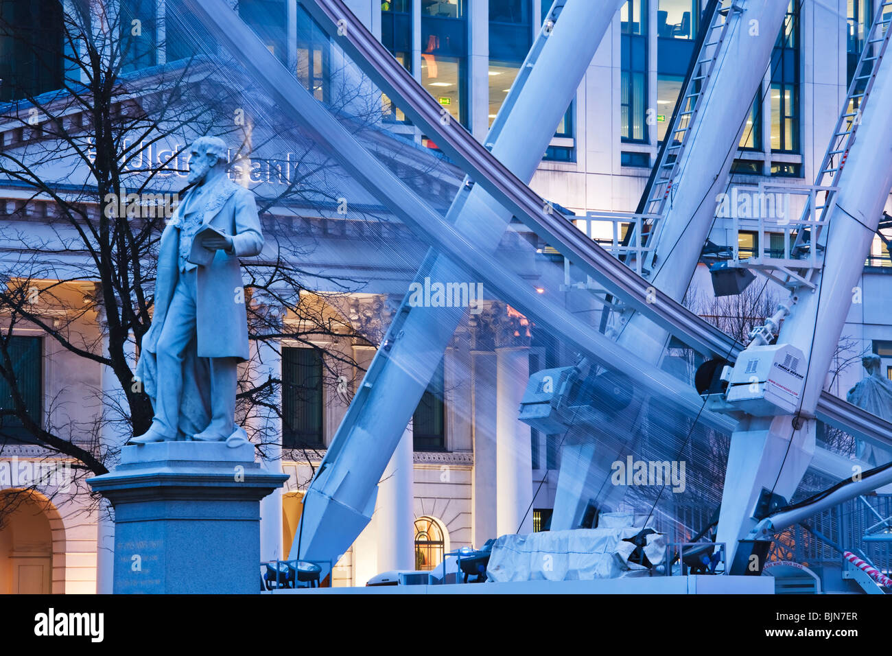 Statue of Sir James Horner Haslett in front of the Belfast wheel in the grounds of the City Hall, Northern Ireland Stock Photo
