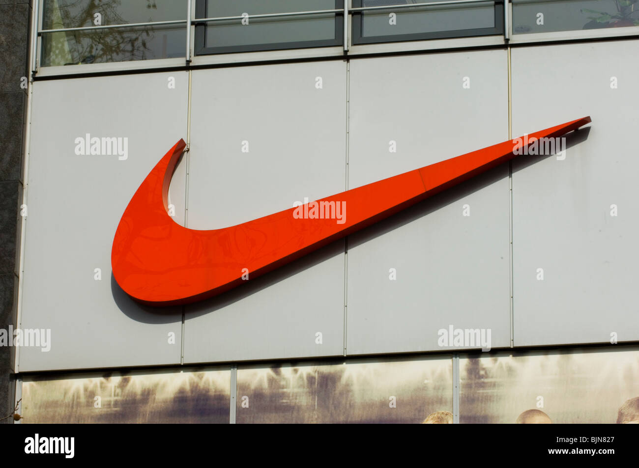 Nike swoosh hi-res stock photography and images - Alamy