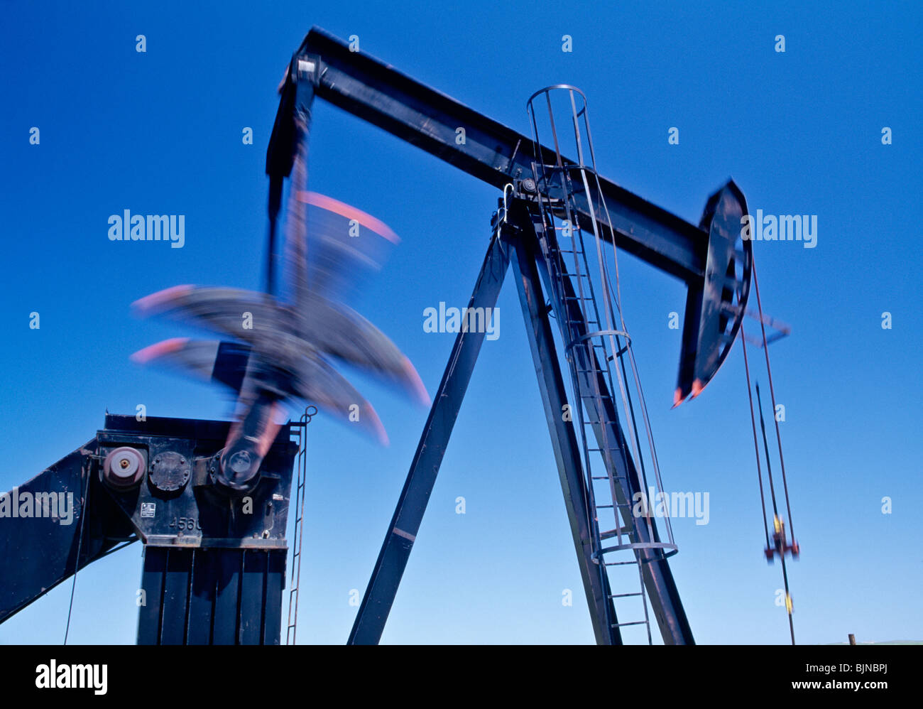Working Oil Well Pumpjack Stock Photo Alamy