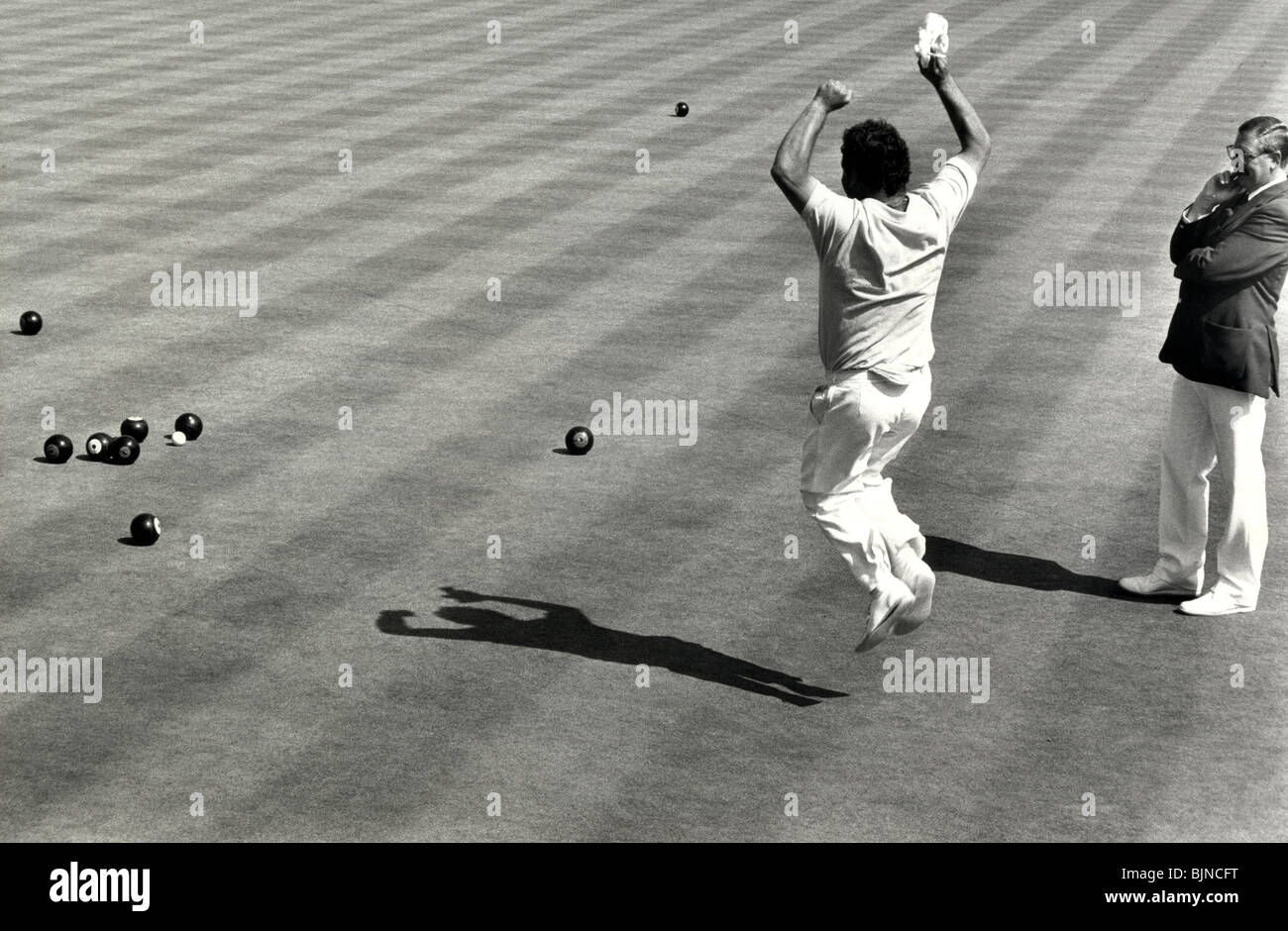 Bowls player celebrating winning a match at the World Bowls Championship in Worthing, Sussex, in 1994 Stock Photo