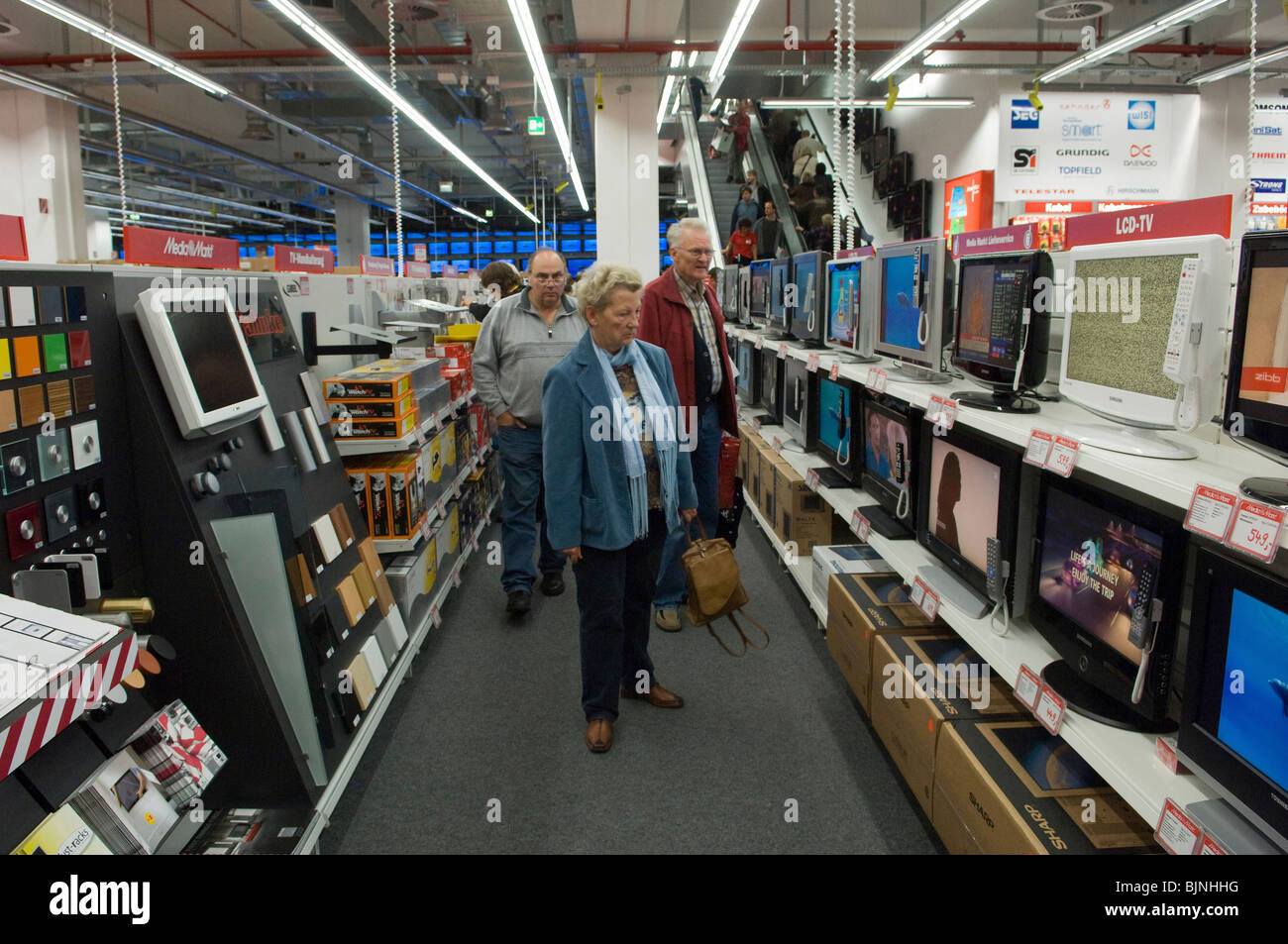 Opening of Media Markt in a new shopping centre, Berlin, Germany Stock  Photo - Alamy
