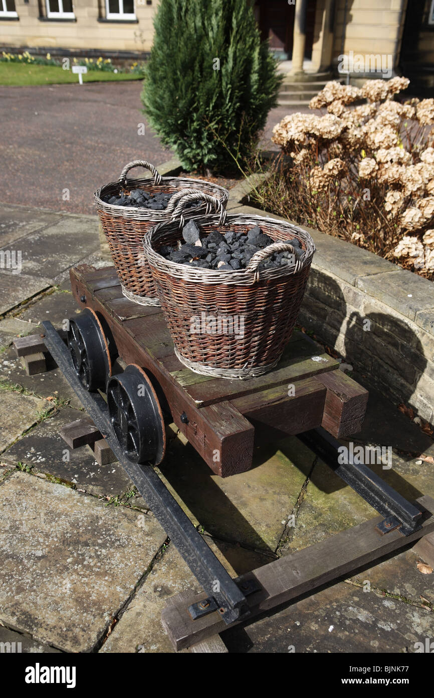 Coal Baskets High Resolution Stock Photography and Images Alamy