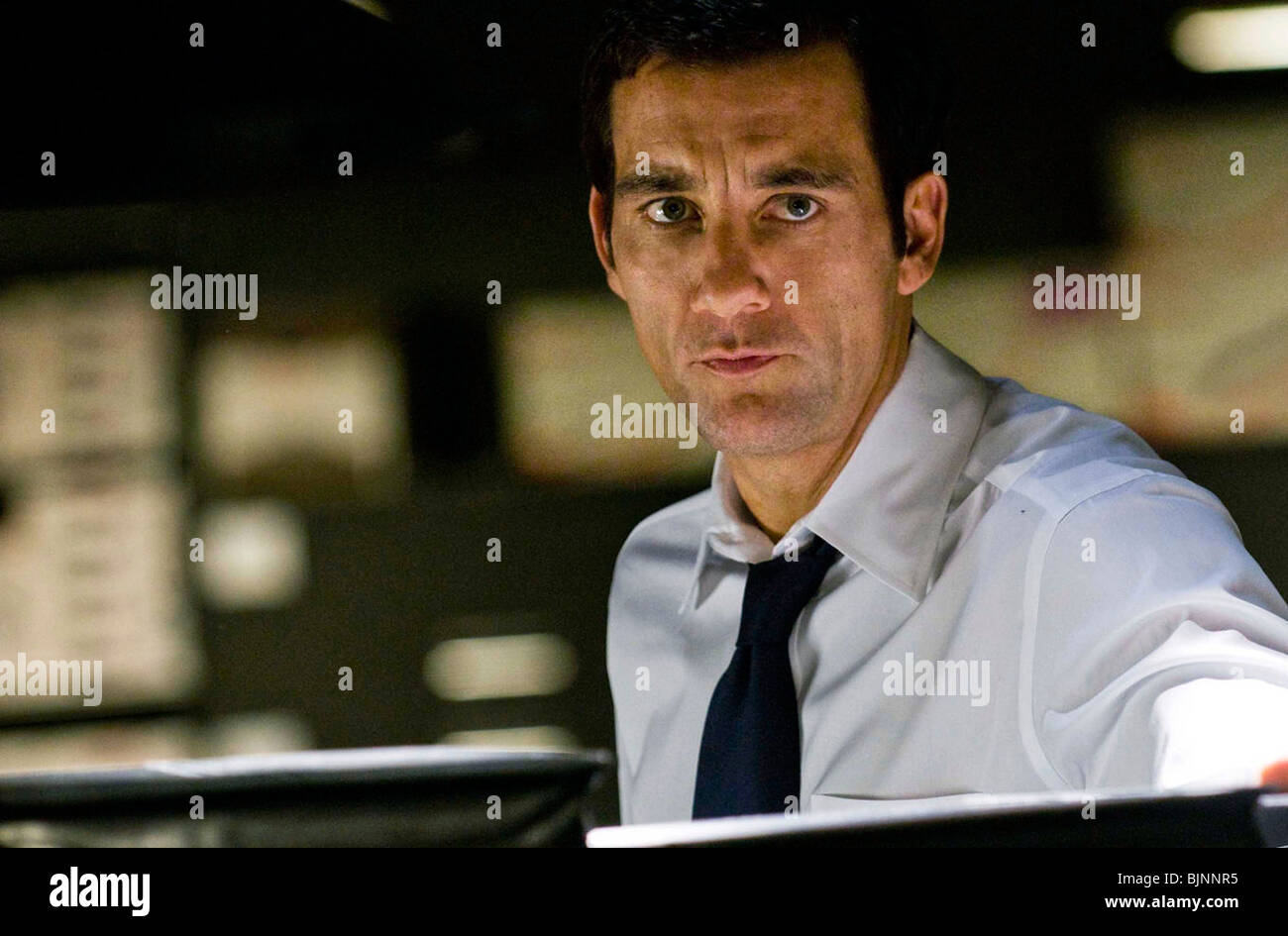 DUPLICITY (2009) CLIVE OWEN TONY GILROY (DIR) 004 Stock Photo