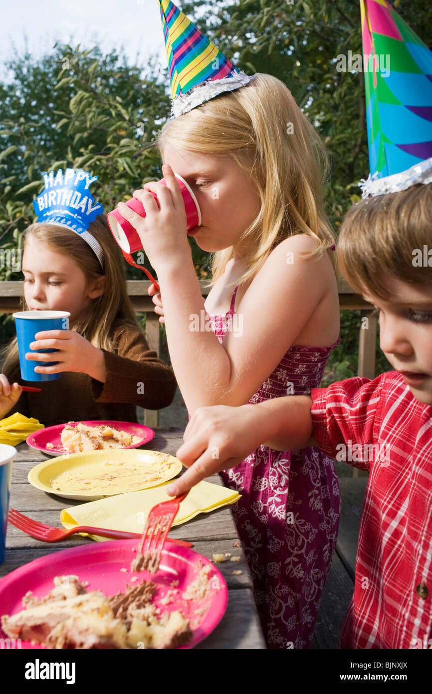 Kids party table cutlery hi-res stock photography and images - Alamy