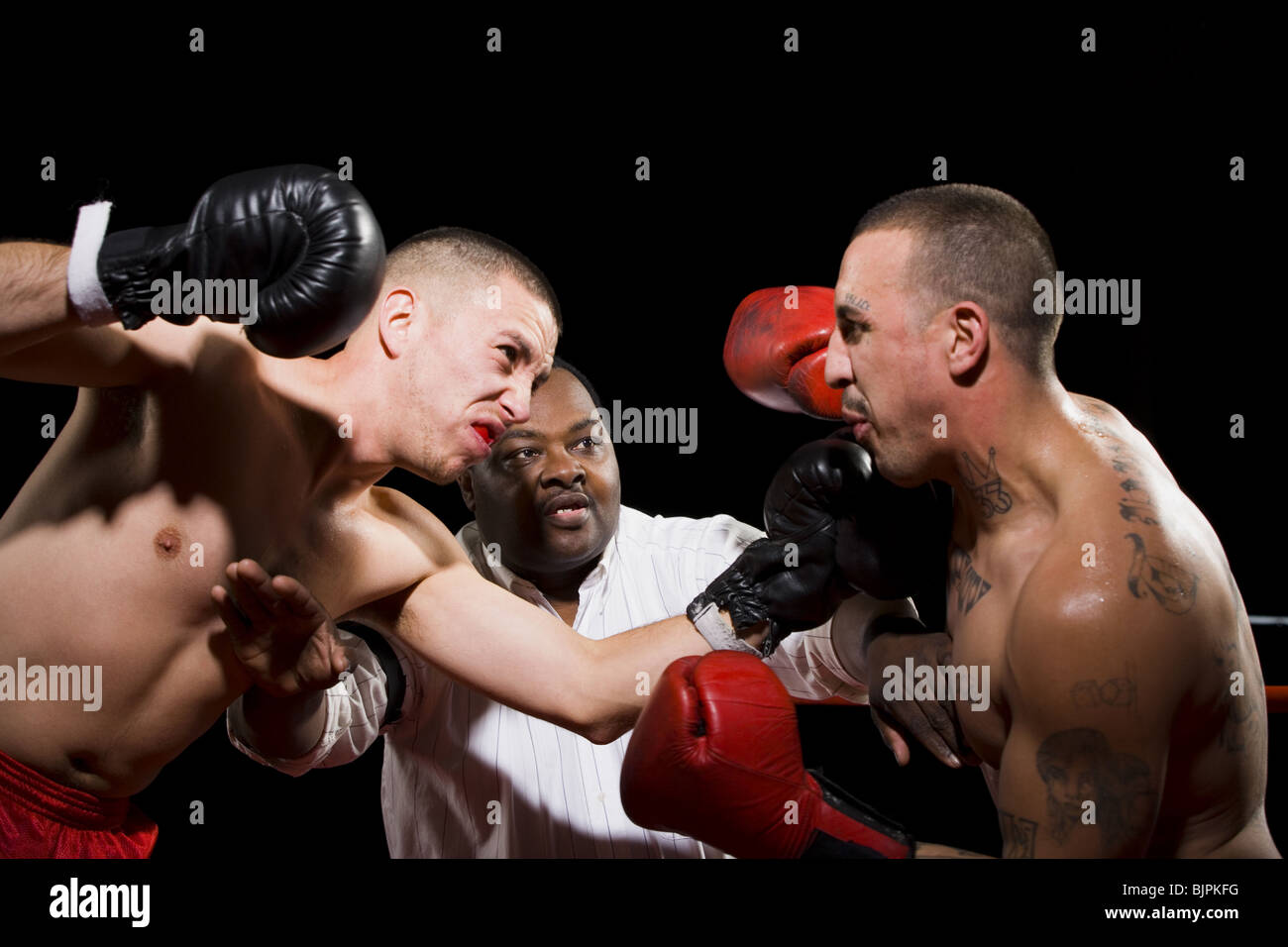 Boxers referees hires stock photography and images Alamy
