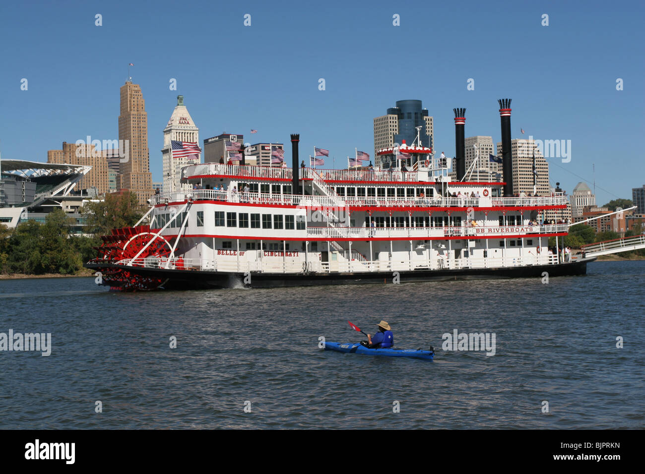 Paddle wheel river boat cincinnati hires stock photography and images
