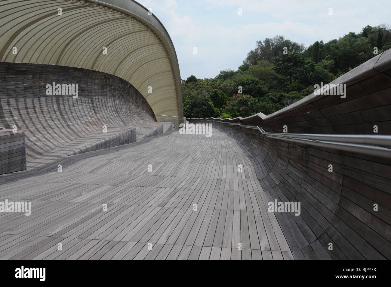 The Henderson Waves pedestrian bridge, one of the lesser known pieces of imaginative design in Singapore. Stock Photo