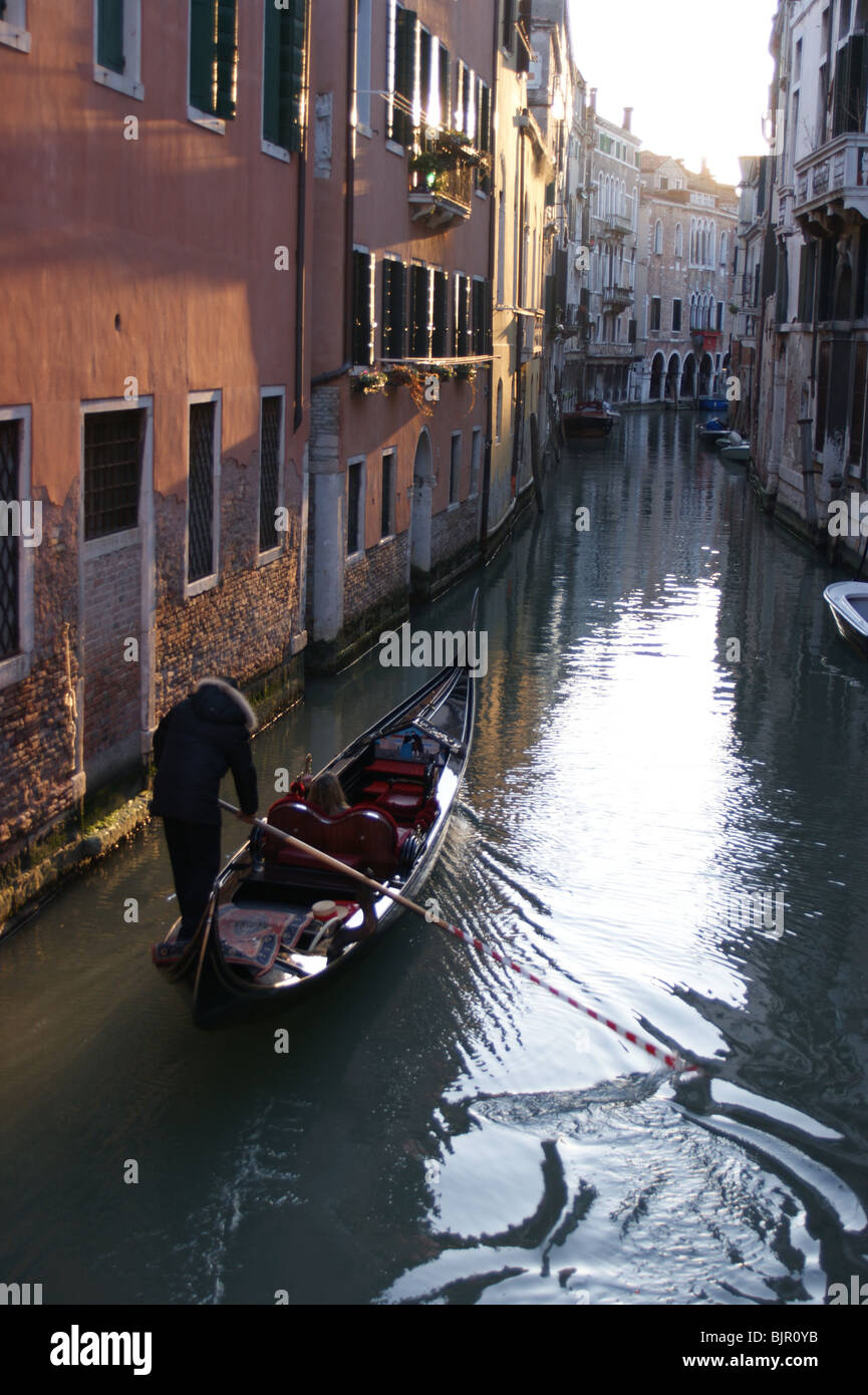 Venice hotel couple hi-res stock photography and images - Alamy