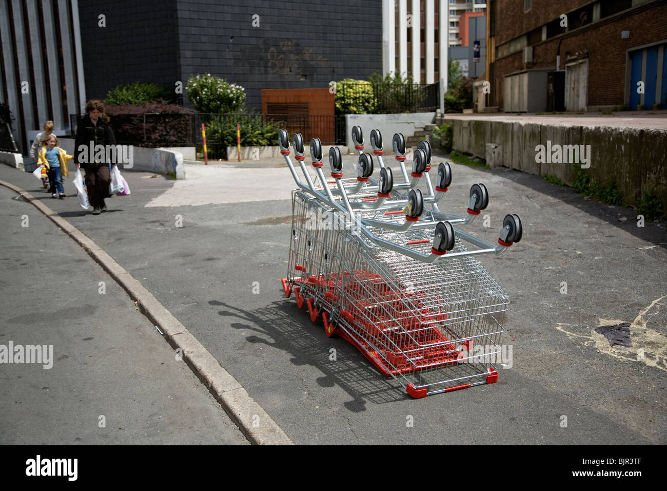 shopping trolleys in paris, france Stock Photo Alamy