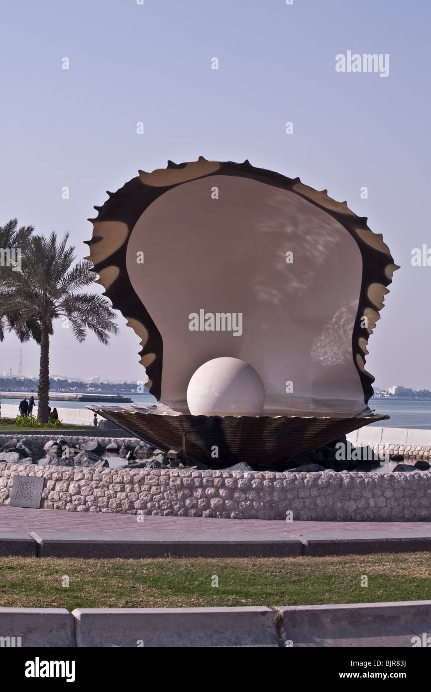 The Pearl Statue along the beach in Doha, Qatar Stock Photo Alamy