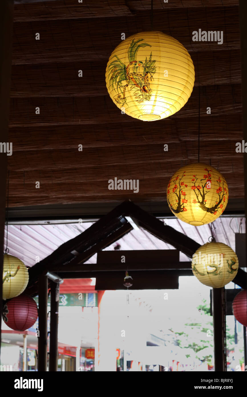 Restaurant lanterns hi-res stock photography and images - Alamy
