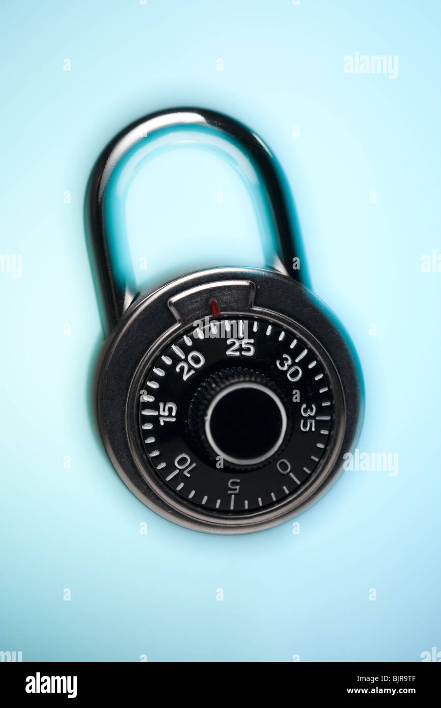 Number combination locks hires stock photography and images Alamy