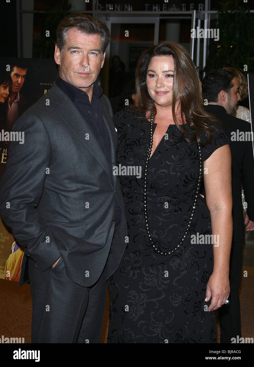 PIERCE BROSNAN KEELY SHAYE SMITH THE GREATEST LOS ANGELES PREMIERE HOLLYWOOD LOS ANGELES CA USA 25 March 2010 Stock Photo
