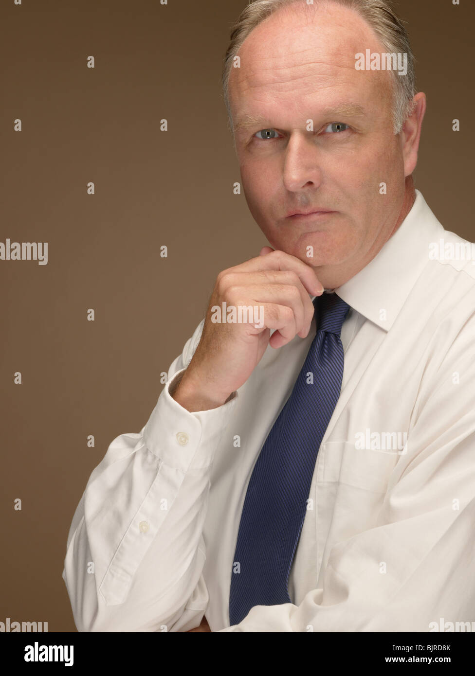 Man thinking smart businessman hi-res stock photography and images - Alamy