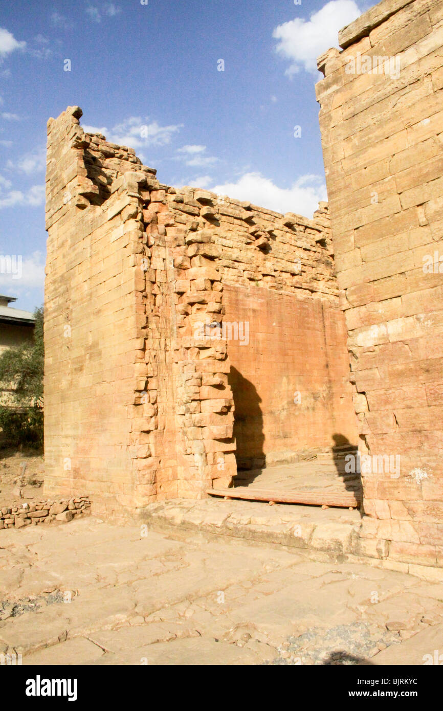 Ethiopia Tigray Region Yeha The Ruin Of The Temple At Yeha Stock Photo Alamy