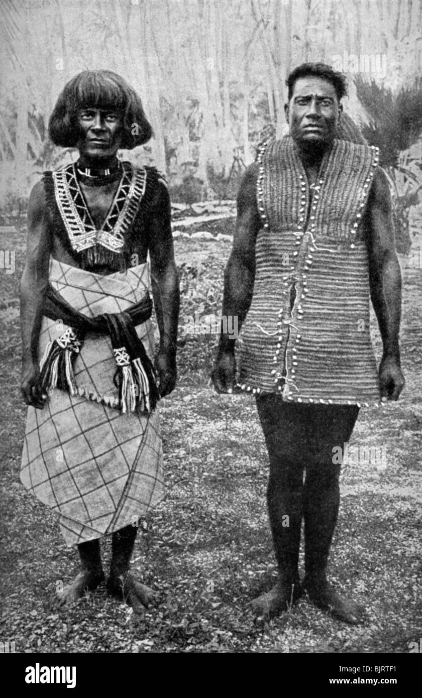 'The ceremonial costume of war and everyday waist-cloth, Gilbert Islands', 1922. Artist: Thomas McMahon Stock Photo