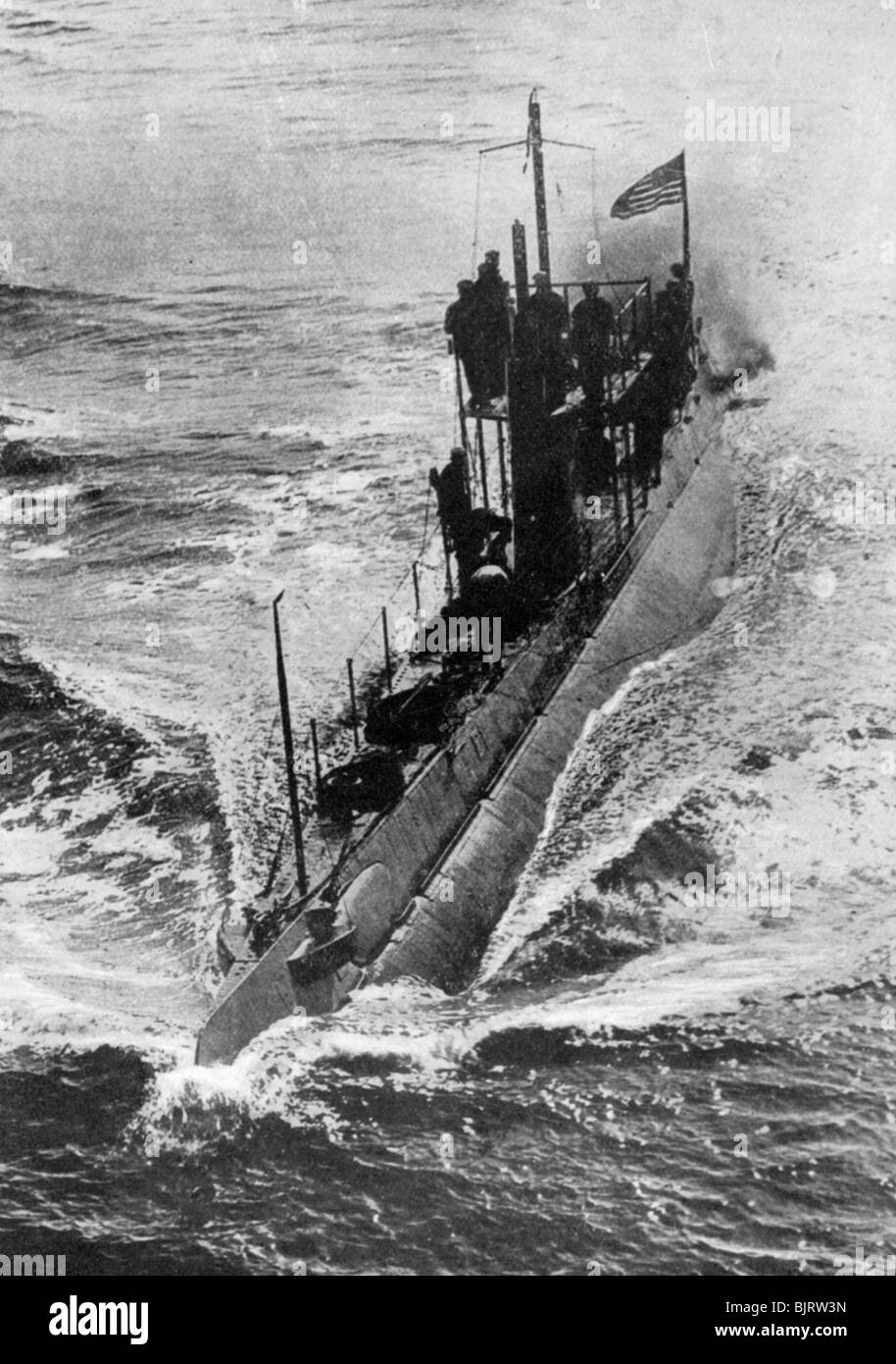 Submarine warfare ww1 first world war hires stock photography and