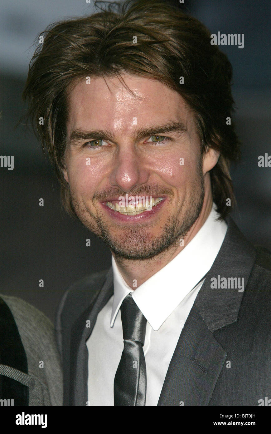 TOM CRUISE "MINORITY REPORT" LONDON PREM THE ODEON LEICESTER SQUARE LONDON  ENGL 26 June 2002 Stock Photo - Alamy