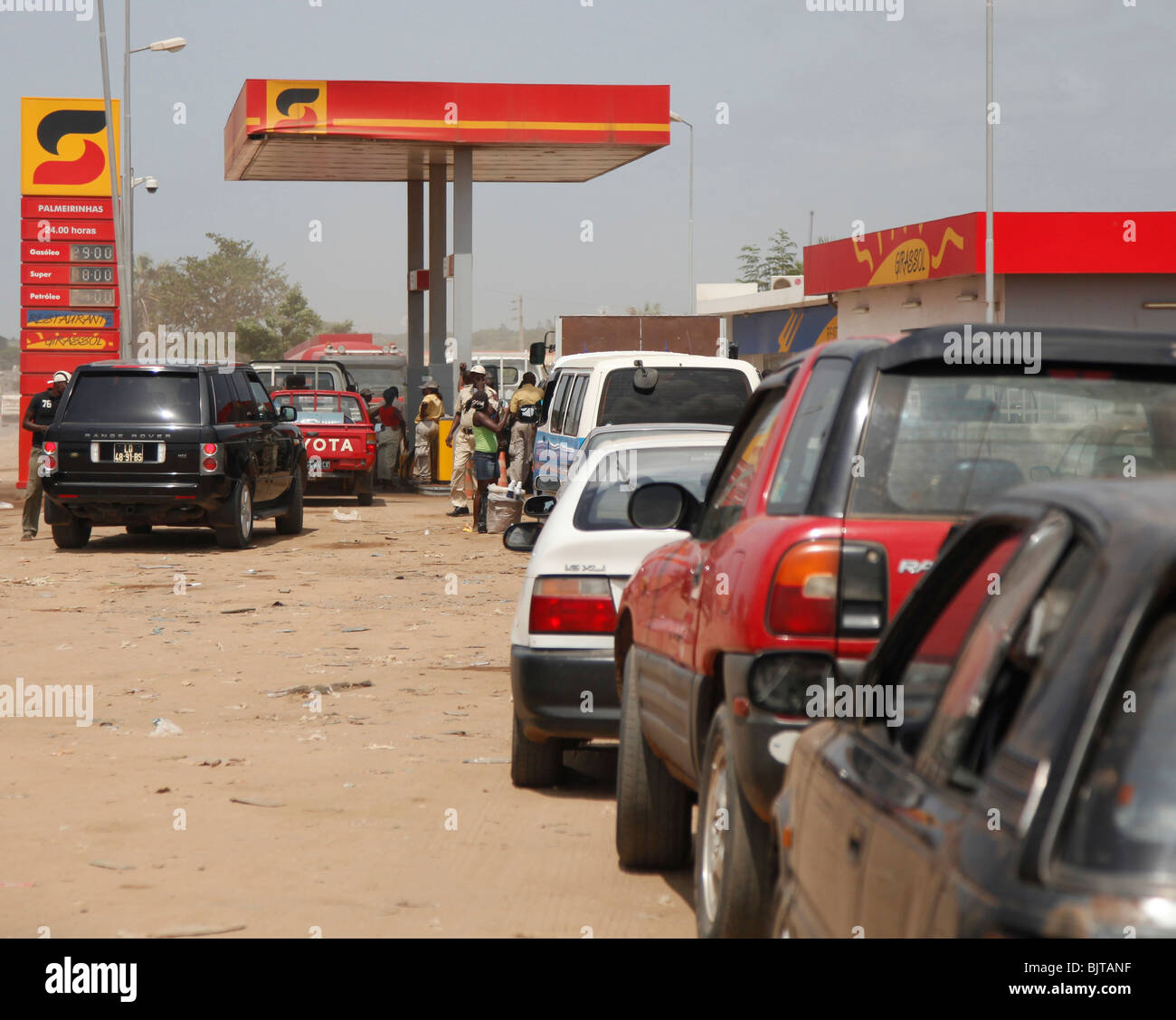 Vehicles join large queues angolans hires stock photography and images