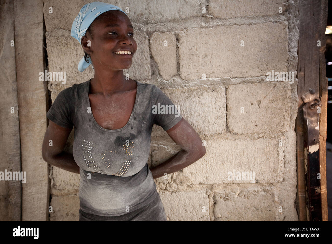 Smiling young woman in the market in Mirebalais. Stock Photo