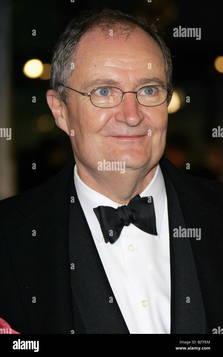 JIM BROADBENT THE CHRONICLES OF NARNIA FILM PREMIER THE ROYAL ALBERT ...