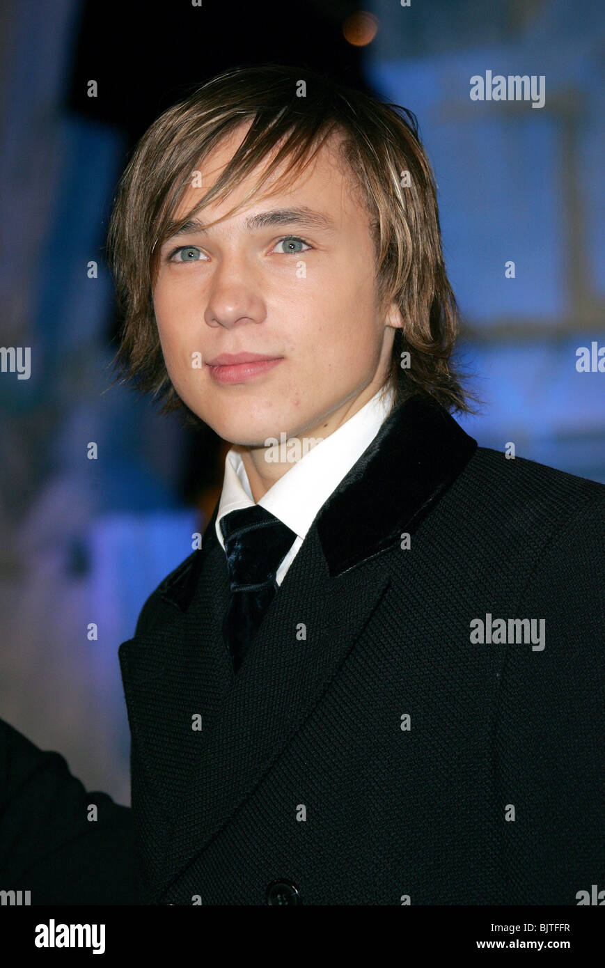 WILLIAM MOSELEY THE CHRONICLES OF NARNIA FILM PREMIER THE ROYAL ALBERT HALL LONDON ENGLAND 07 December 2005 Stock Photo