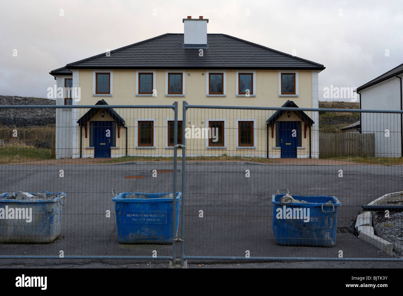 empty built unsold houses in a brand new housing development in manorhamilton republic of ireland Stock Photo