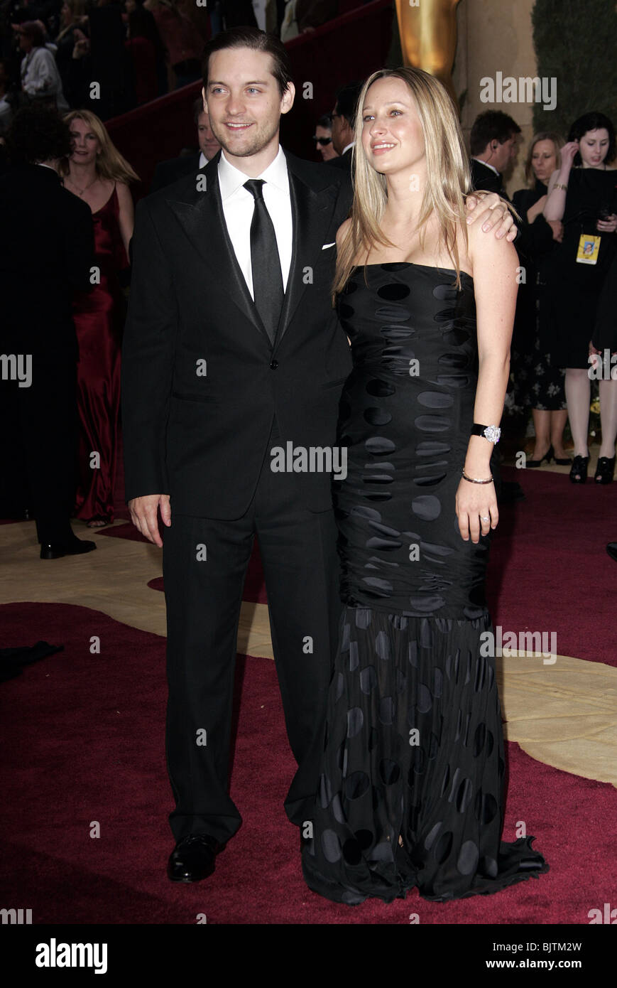TOBEY MAGUIRE & JENNIFER MEYER 79TH ACADEMY AWARDS ARRIVALS KODAK ...