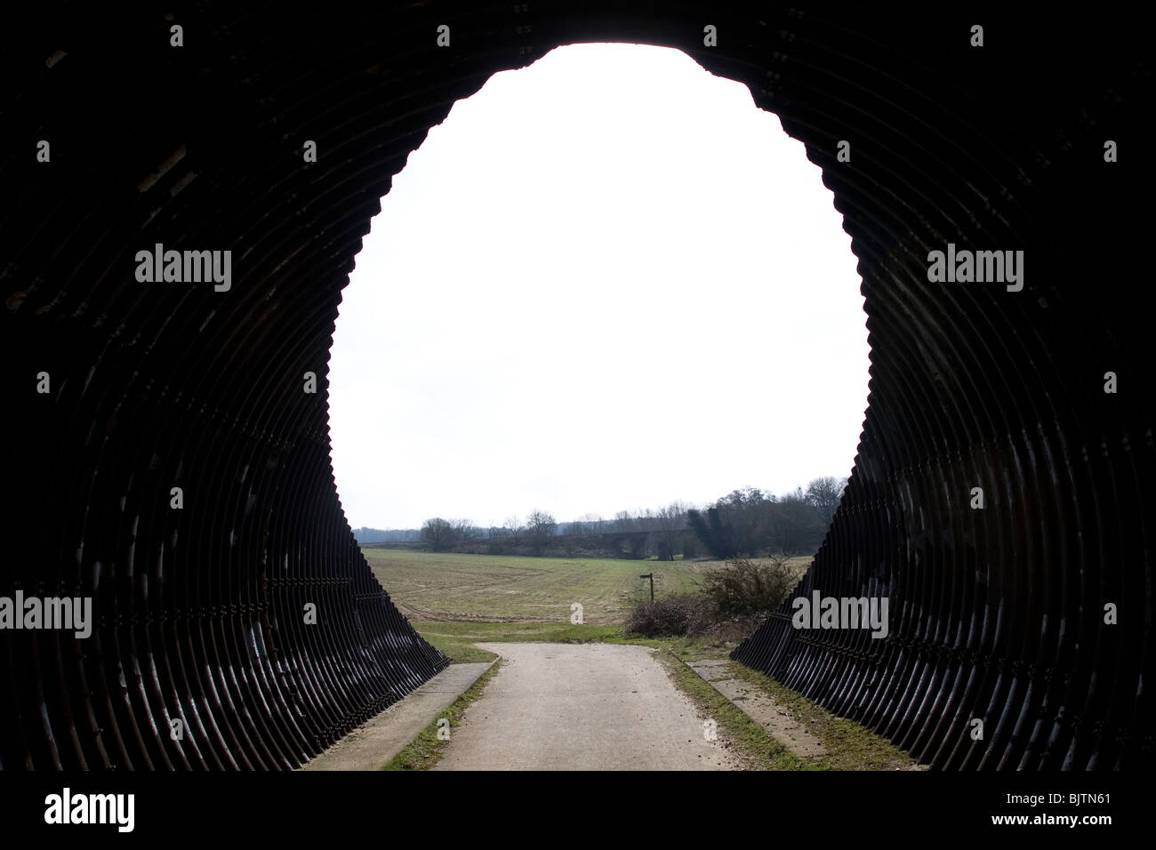 Round tunnel hi-res stock photography and images - Alamy