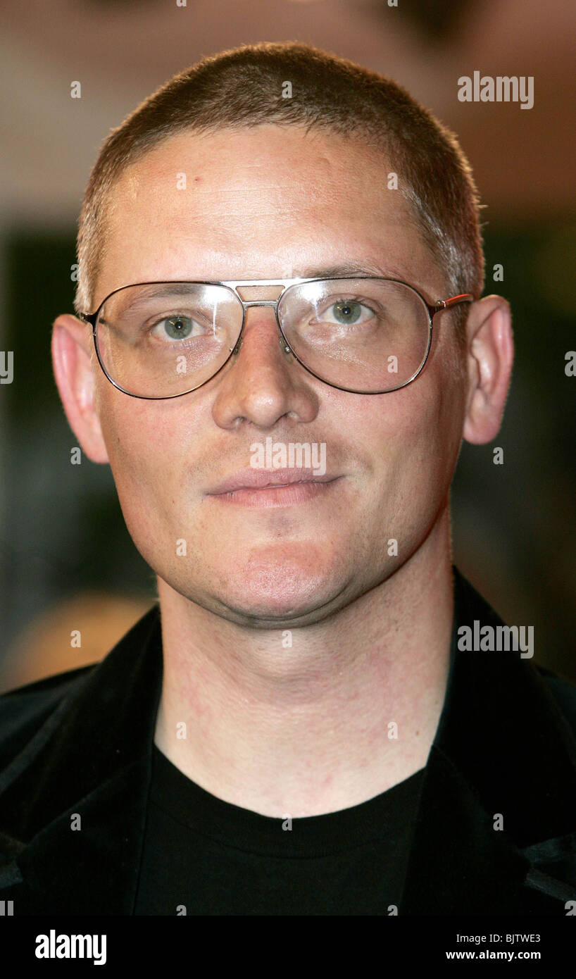 GILES DEACON THE 2007 GREAT BRITONS AWARDS THE LONDON TELEVISION CENTRE LONDON ENGLAND 21 May 2007 Stock Photo