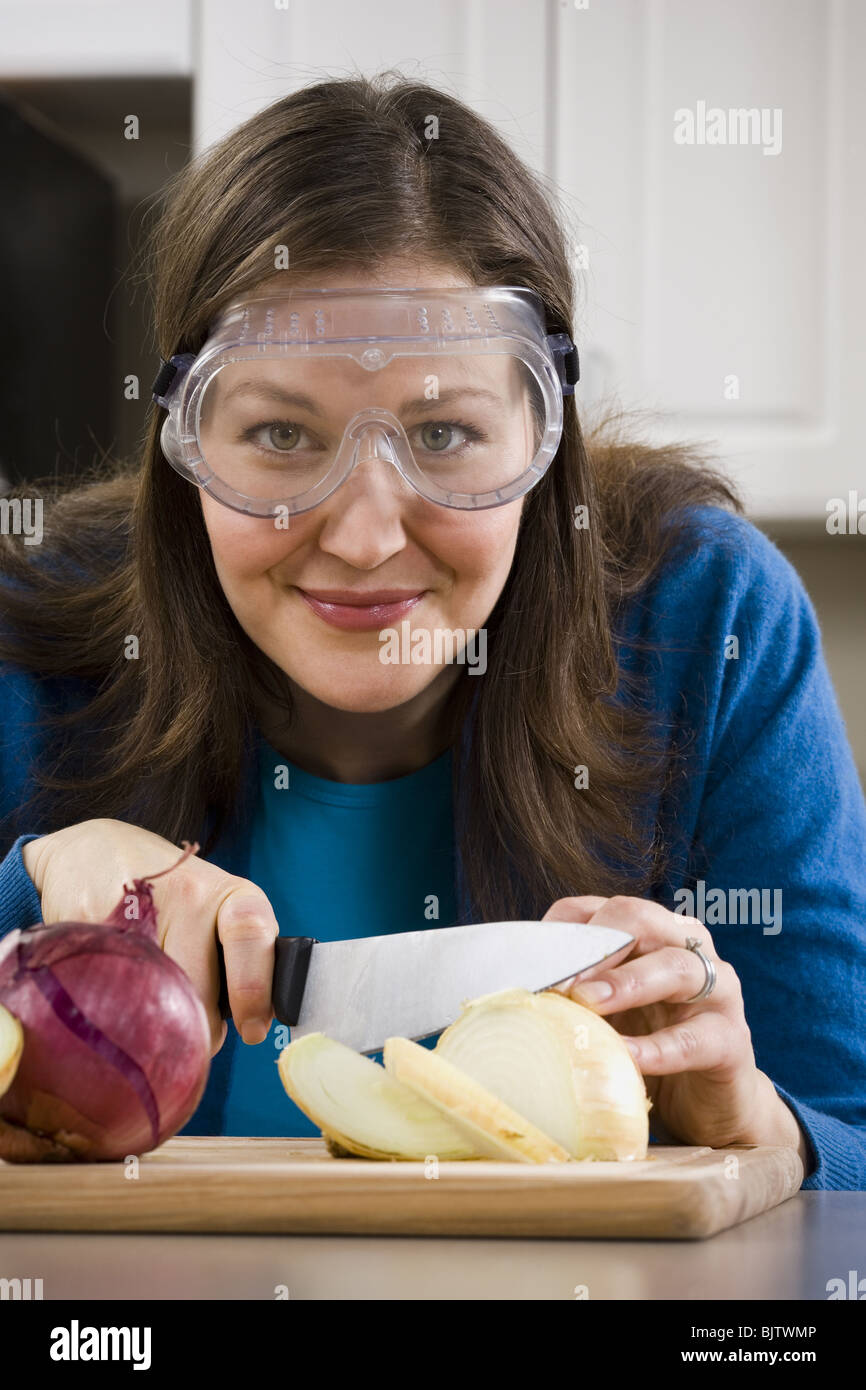 Cutting onions goggles hi-res stock photography and images - Alamy