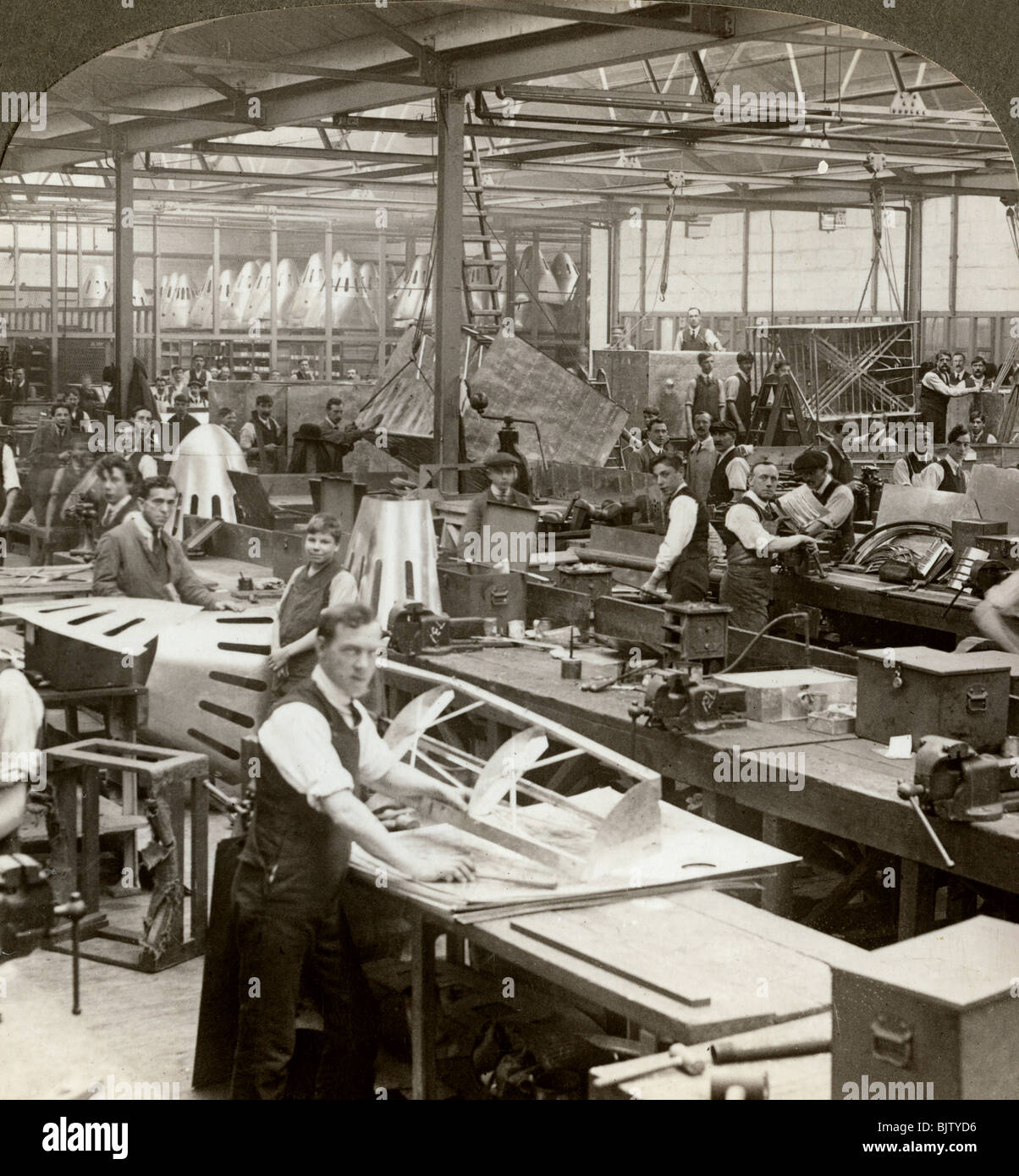 Sheet metal workers at a aeroplane factory, World War I, 19141918