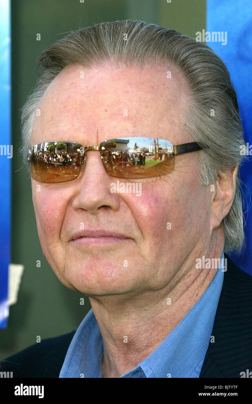 JON VOIGHT CROCODILE HUNTER WORLD PREMIE ARCLIGHT CINERAMA DOME LOS