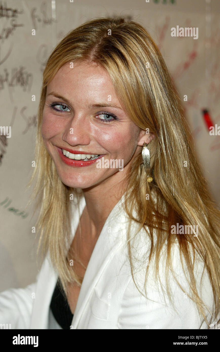 CAMERON DIAZ GOBAL GREEN PARTY HOLLYWOOD LOS ANGELES USA 12 August 2002 Stock Photo