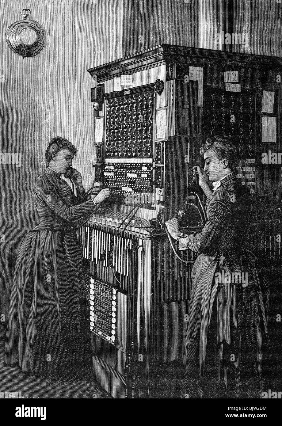 mail / post, telephone, telephone exchange, office at Avenue L'Opera, Paris, wood engraving, late 19th century, historic, historical, women, woman, telephonist, switchboard operator, telephonists, switchboard operators, profession, professions, public telephone, telephone switch, telephone switches, relaying, switching, exchange, exchanges, people, Stock Photo