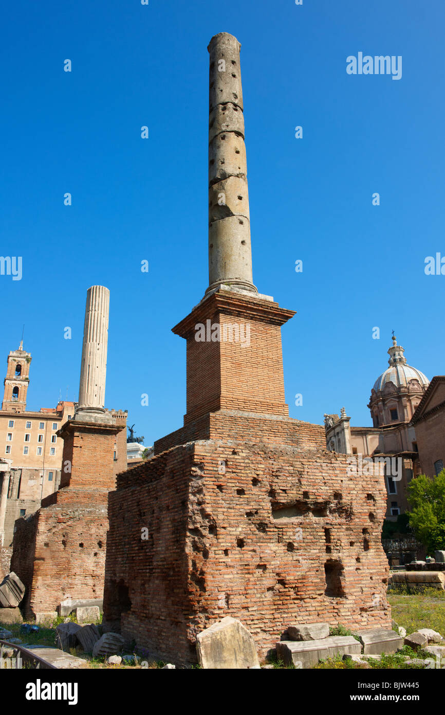 Columns In The Forum Rome Stock Photo - Alamy