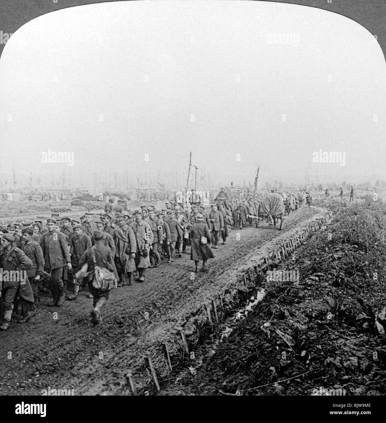 Ww1 german soldiers 1918 marching hi-res stock photography and images ...