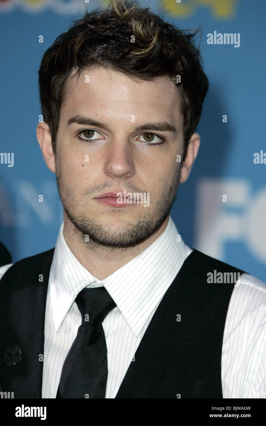 BRANDON FLOWERS 2004 BILLBOARD MUSIC AWARDS MGM GRAND GARDEN ARENA MGM GRAND HOTEL LAS VEGAS US