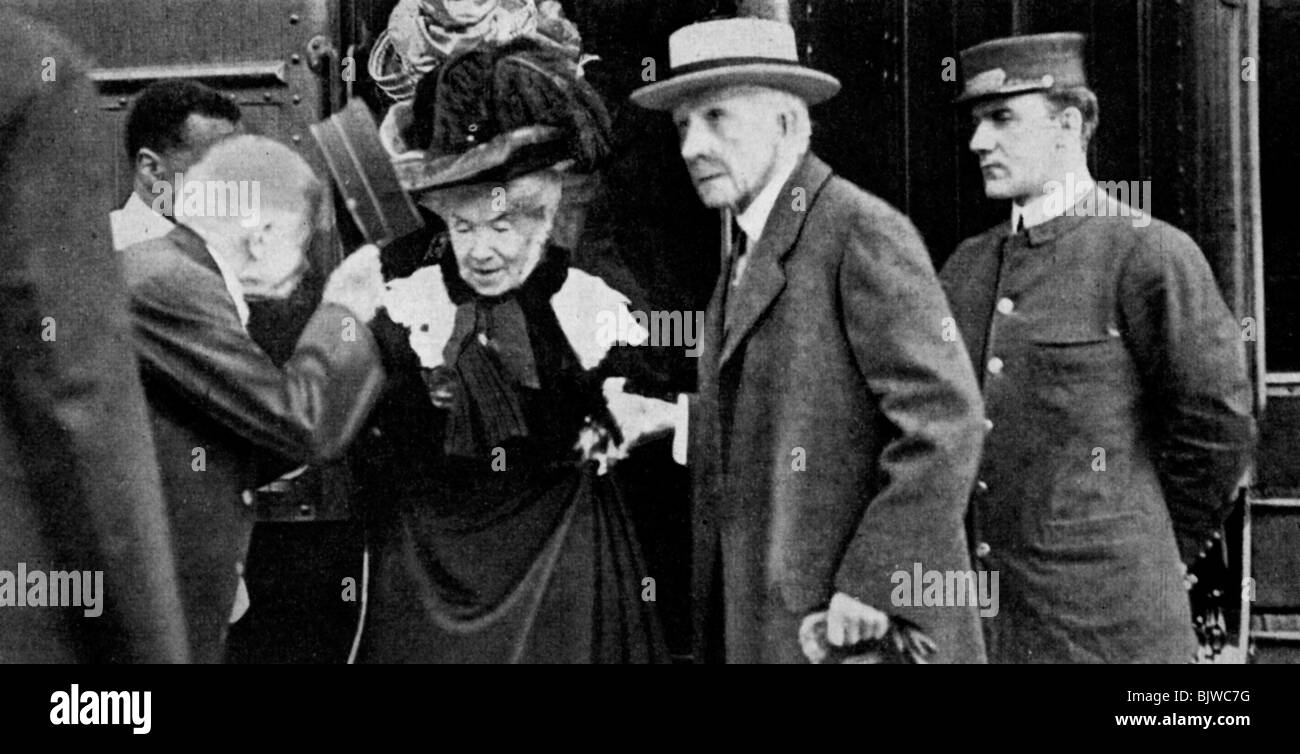 American tycoon John D Rockefeller and his wife arriving at Cleveland, Ohio, 1912 (1951). Artist: Unknown Stock Photo