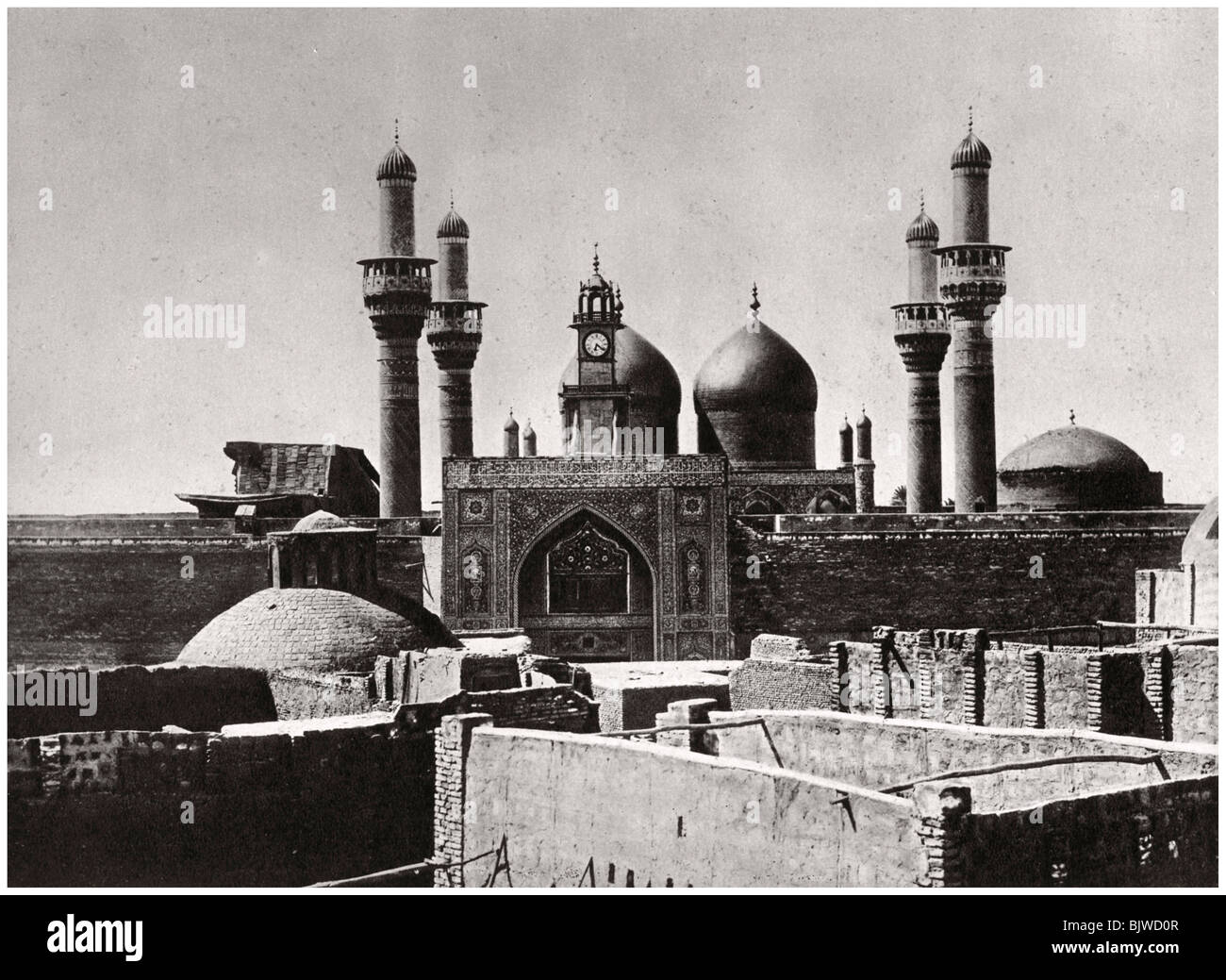 Арабский халифат город багдад. Минарет Аль-хадба Ирак. Багдад в арабском халифате. Мечеть в Багдаде. Древний Багдад.